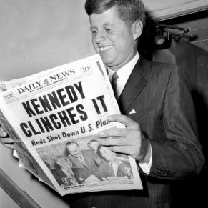 kennedy-leyendo-4